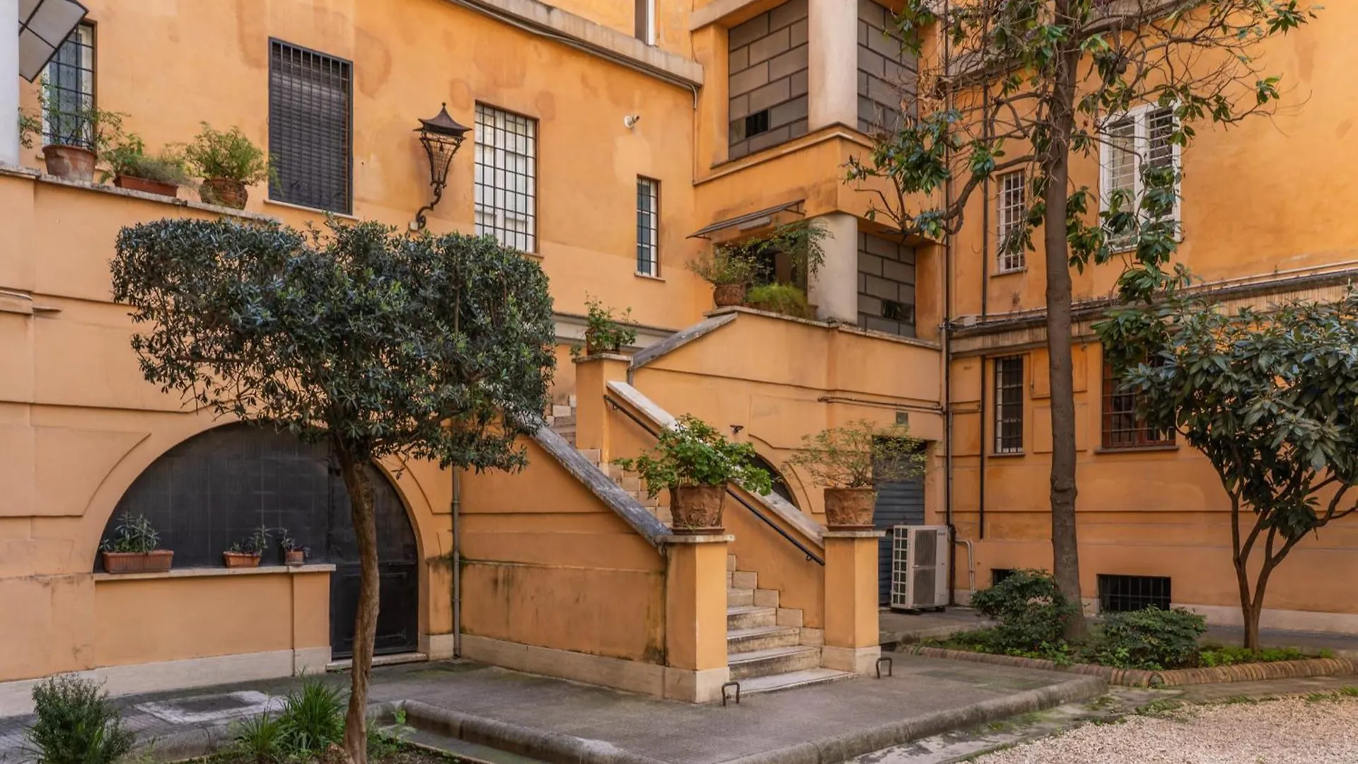 Flately A Testaccio Rome Apartment